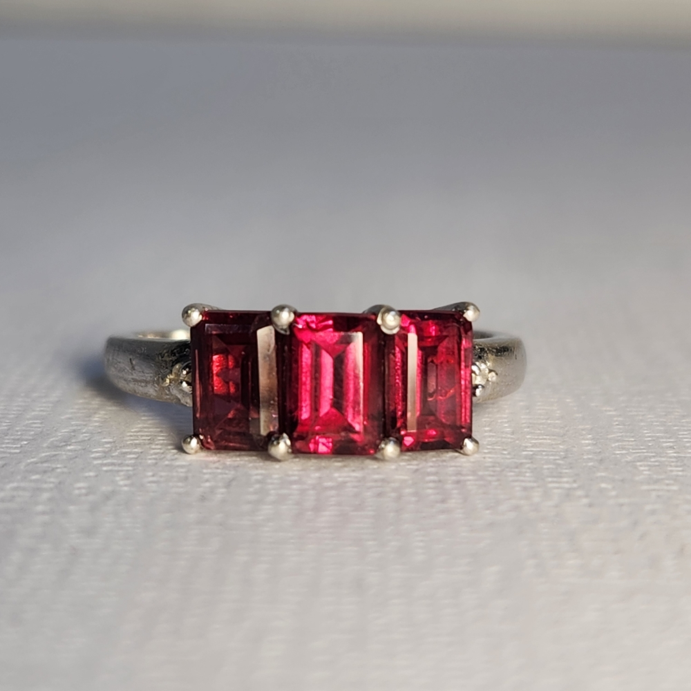 Vtg 925 Ruby Red Ruby Emerald Cut Three-Stone Tri… - image 3